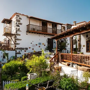 Country house Tajona & Granero